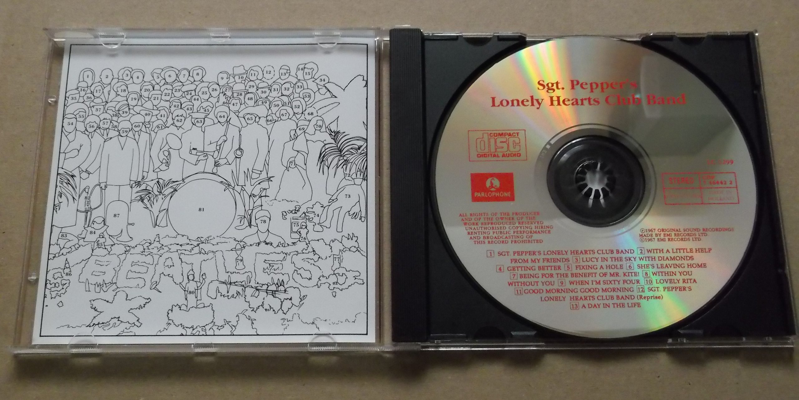 Sgt. Pepper's Lonely Hearts Club Band - Image 3